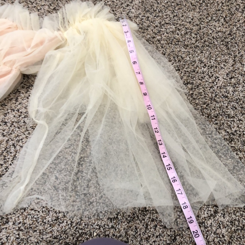 SOLD Francesca’s Collection Off Shoulder Bell Sleeve Cream Tulle Dress Size XL - Picture 8 of 9